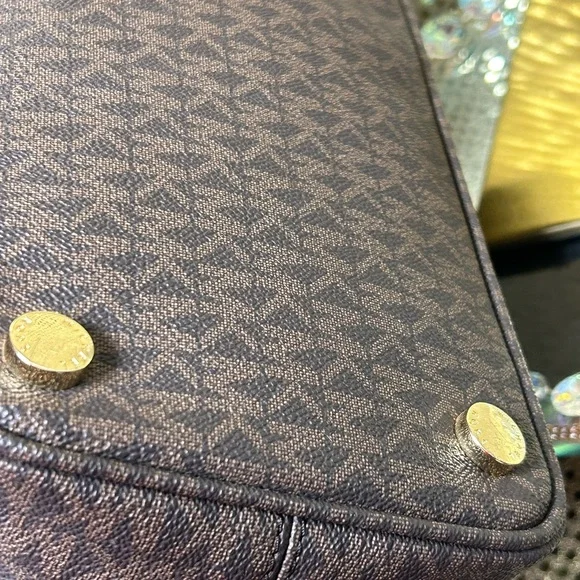 Michael Kors Jersey Signature Dark Brown and Tan Tote Approx. 16 x 11 x 6 - Picture 4 of 17
